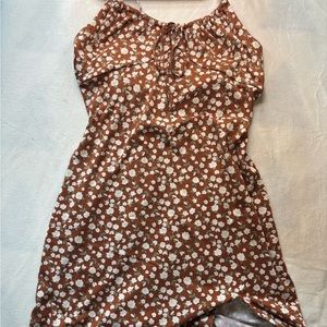 hollister tan/brown with flowers